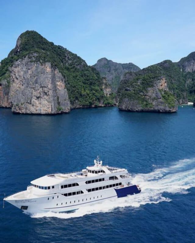 Phiphi Island by big boat